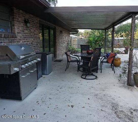 1833 Oakwood Trail, Melbourne, FL 32934