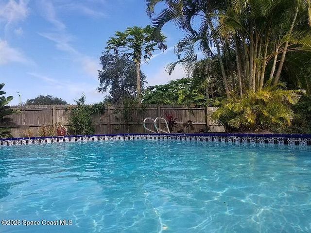 1833 Oakwood Trail, Melbourne, FL 32934