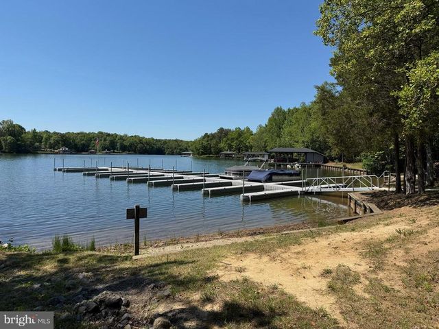 197 OAKLEIGH LN, Bumpass, VA 23024