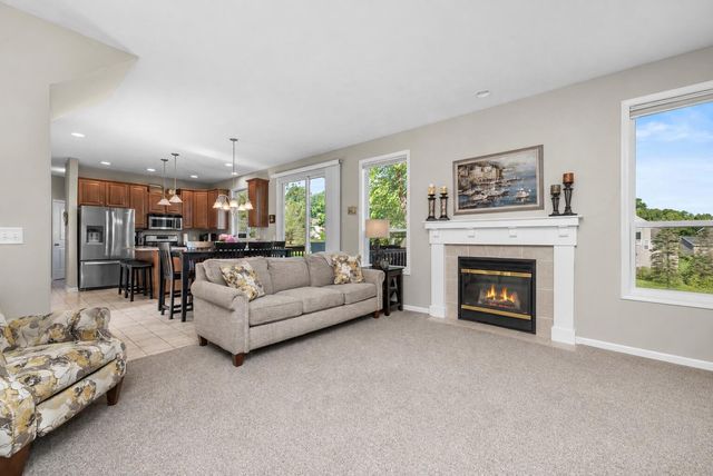 2643 Arbor Chase Drive Ne, Grand Rapids Twp, MI 49525