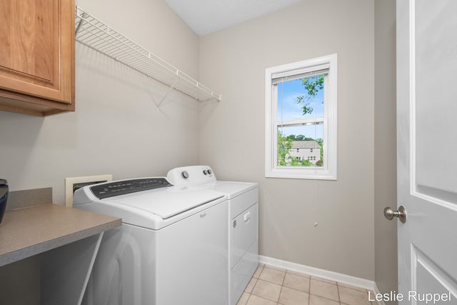 2643 Arbor Chase Drive Ne, Grand Rapids Twp, MI 49525