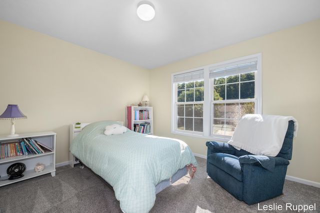 2643 Arbor Chase Drive Ne, Grand Rapids Twp, MI 49525
