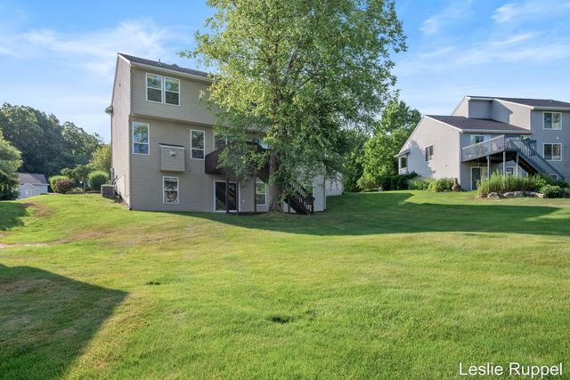2643 Arbor Chase Drive Ne, Grand Rapids Twp, MI 49525