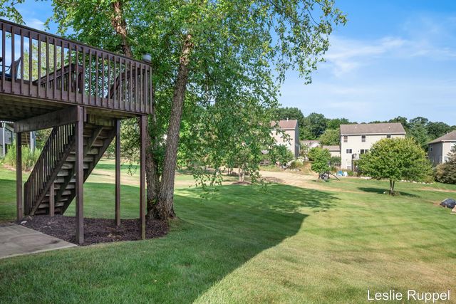 2643 Arbor Chase Drive Ne, Grand Rapids Twp, MI 49525