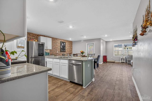 5578 Galahad Trl, Milton, FL 32583