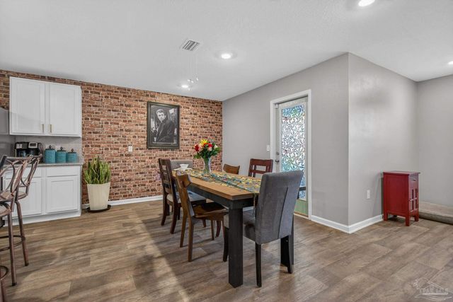 5578 Galahad Trl, Milton, FL 32583