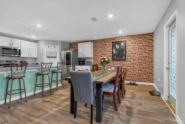 5578 Galahad Trl, Milton, FL 32583