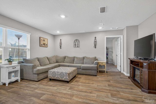 5578 Galahad Trl, Milton, FL 32583