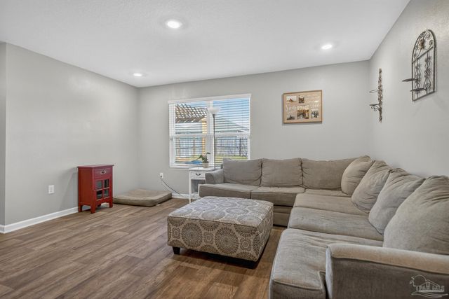 5578 Galahad Trl, Milton, FL 32583