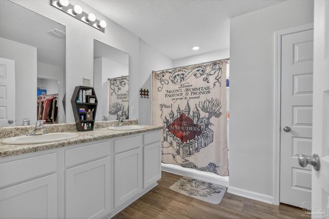 5578 Galahad Trl, Milton, FL 32583