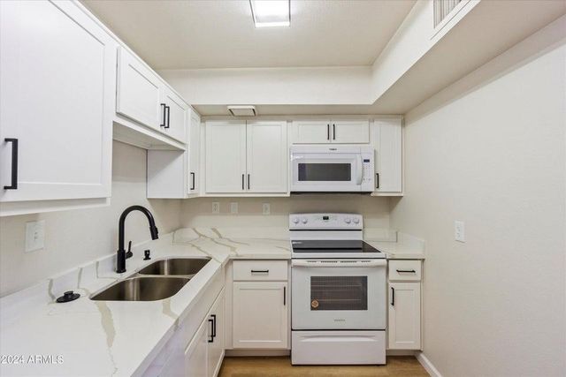 1500 W Rio Salado Parkway Unit 90, Mesa, AZ 85201