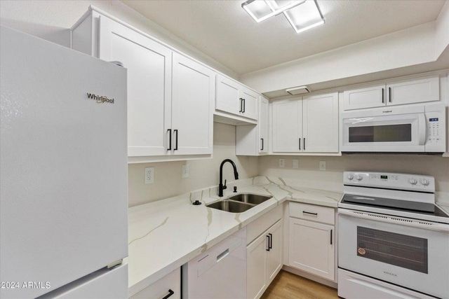 1500 W Rio Salado Parkway Unit 90, Mesa, AZ 85201