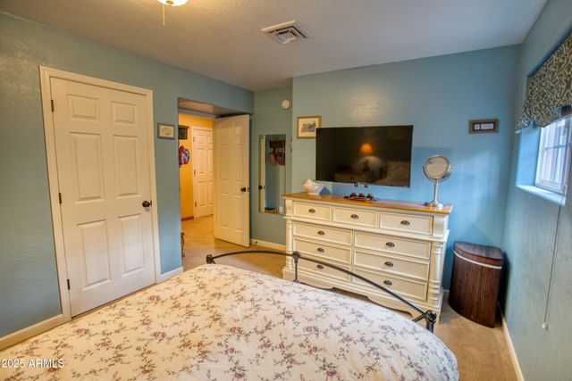 2745 S HIDDEN OAKS Drive, Show Low, AZ 85901