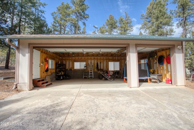 2745 S HIDDEN OAKS Drive, Show Low, AZ 85901