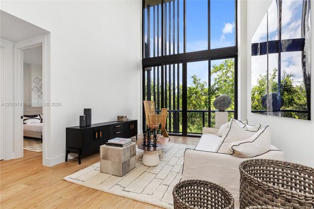 3034 Oak Avenue LPH3, Coconut Grove, FL 33133