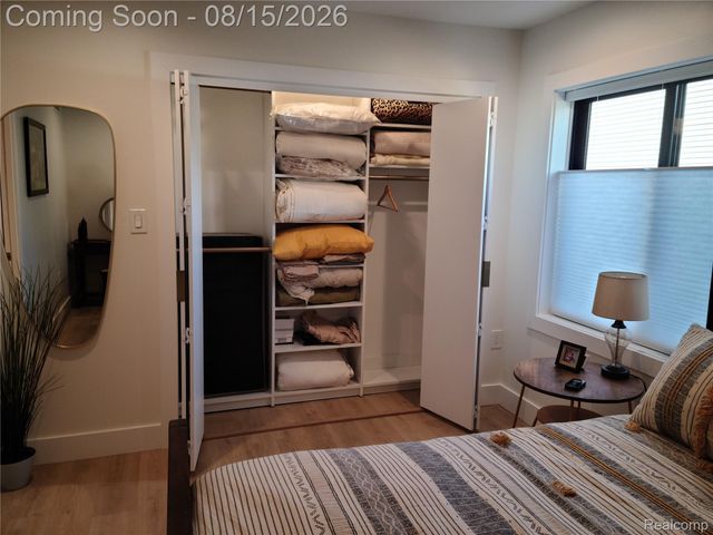 26514 Barrington Street E, Madison Heights, MI 48071