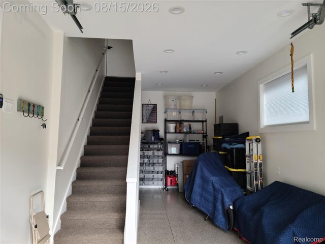 26514 Barrington Street E, Madison Heights, MI 48071