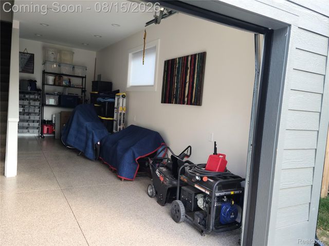 26514 Barrington Street E, Madison Heights, MI 48071