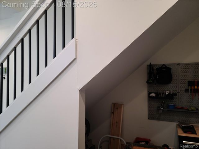 26514 Barrington Street E, Madison Heights, MI 48071