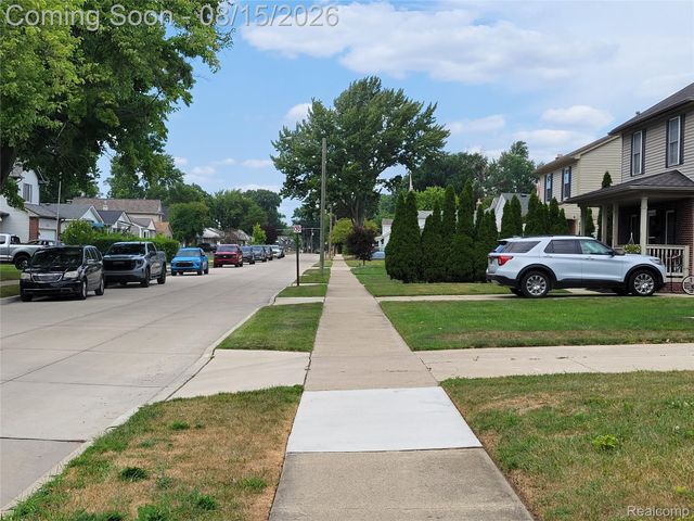 26514 Barrington Street E, Madison Heights, MI 48071