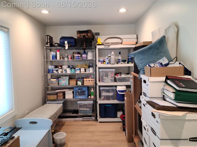 26514 Barrington Street E, Madison Heights, MI 48071