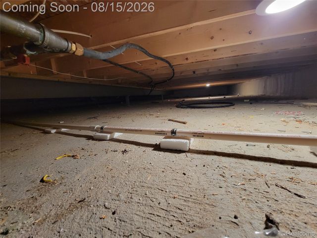 26514 Barrington Street E, Madison Heights, MI 48071