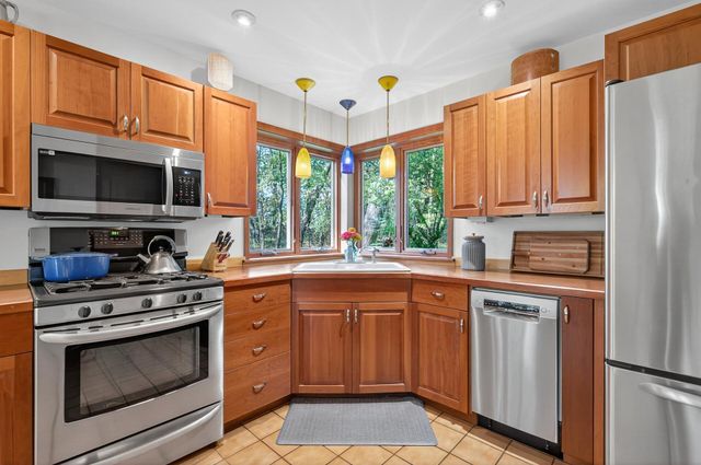 8180 Saint Croix Trail S, Denmark Twp, MN 55033