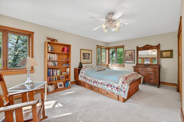 8180 Saint Croix Trail S, Denmark Twp, MN 55033