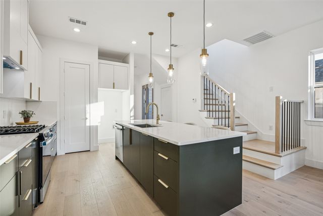 5633 East Side Avenue, Dallas, TX 75214