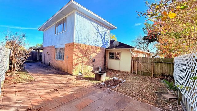 13034 Birch Grove Drive, Houston, TX 77099