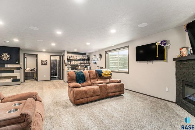 612 Prairieside Trl Trail, Harrisburg, SD 57032