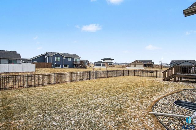 612 Prairieside Trl Trail, Harrisburg, SD 57032