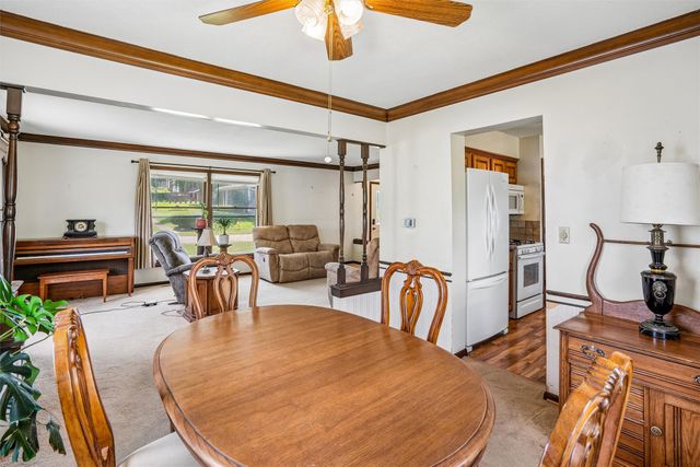 2501 Pleasant Street, West Des Moines, IA 50266