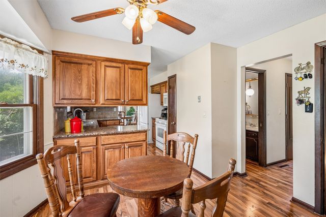 2501 Pleasant Street, West Des Moines, IA 50266