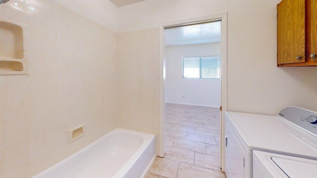 3400 Wellesley Drive NE, Albuquerque, NM 87107