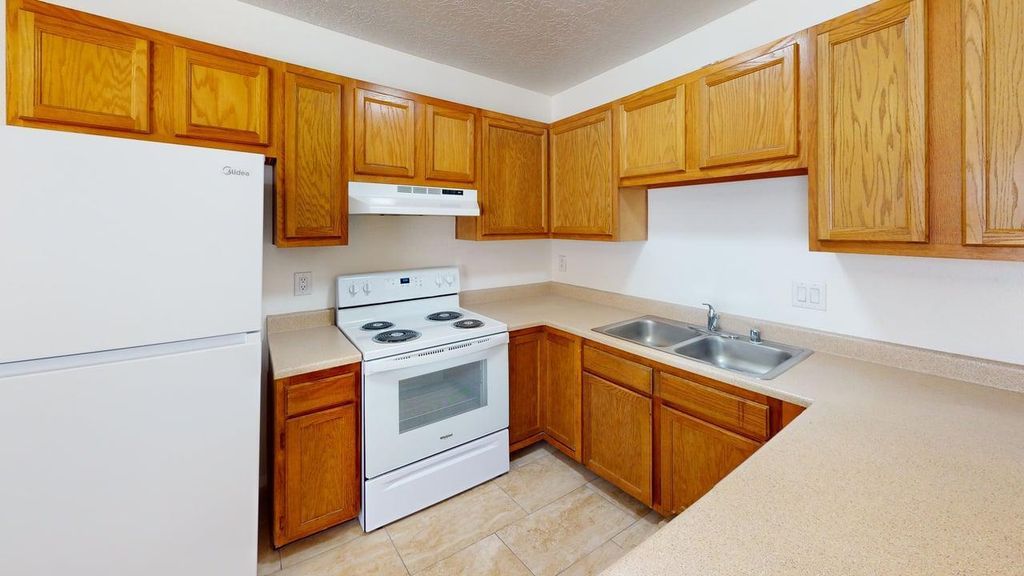 Image 14 of property listing at 3400 Wellesley Drive NE, Albuquerque, NM 87107