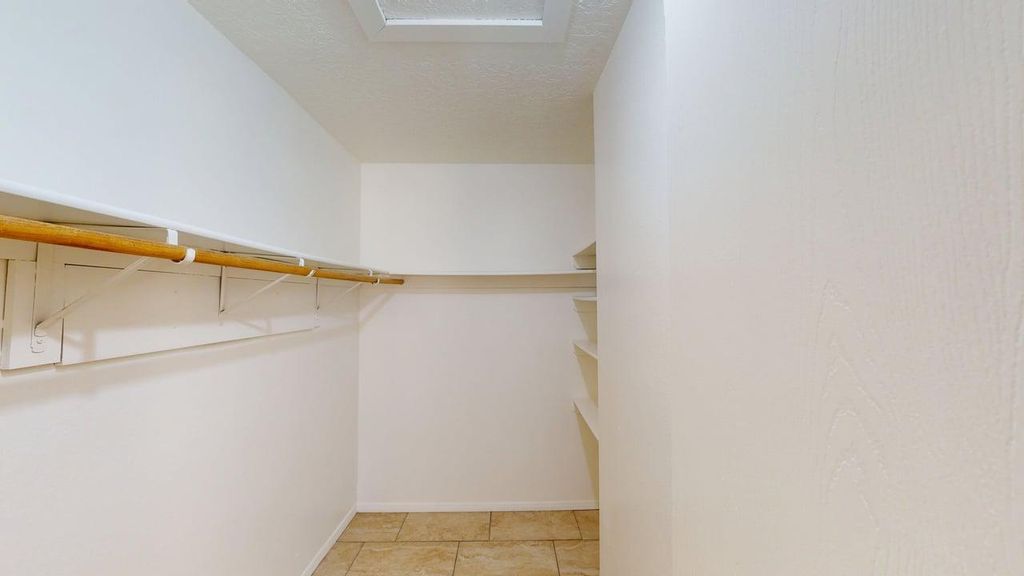 Image 26 of property listing at 3400 Wellesley Drive NE, Albuquerque, NM 87107