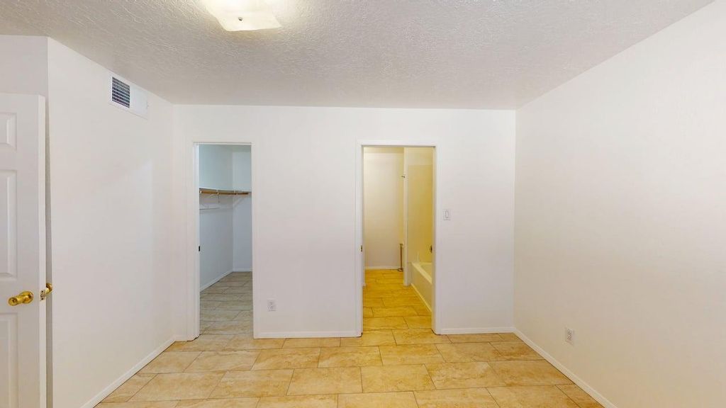 Image 27 of property listing at 3400 Wellesley Drive NE, Albuquerque, NM 87107