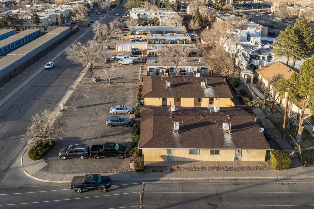 Image 41 of property listing at 3400 Wellesley Drive NE, Albuquerque, NM 87107