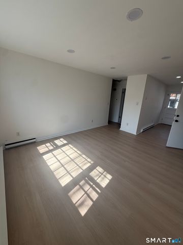 14 Averill Place 8, Branford, CT 06405