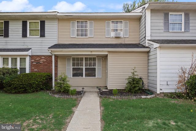 2 VERNON CT, Sicklerville, NJ 08081