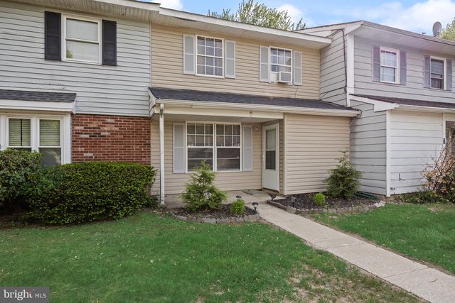 2 VERNON CT, Sicklerville, NJ 08081