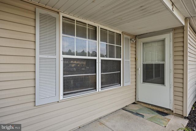 2 VERNON CT, Sicklerville, NJ 08081