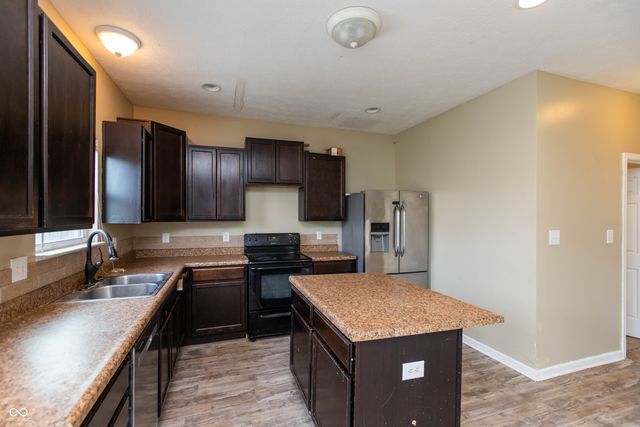 2471 Cabin Hill Road, Indianapolis, IN 46229