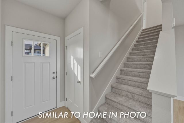 107 NE Doe Pointe Lane, Ankeny, IA 50021