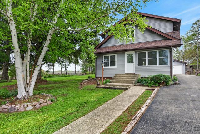 11907 254th AVENUE, Trevor, WI 53179