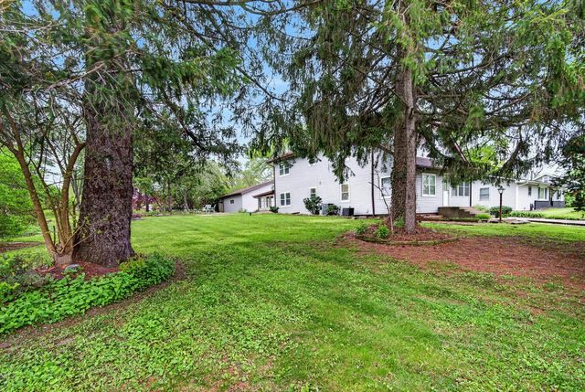 11907 254th AVENUE, Trevor, WI 53179