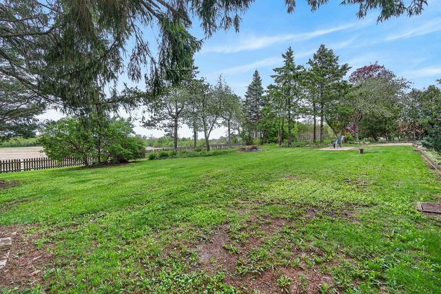 11907 254th AVENUE, Trevor, WI 53179