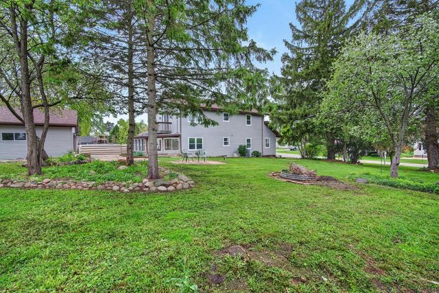 11907 254th AVENUE, Trevor, WI 53179