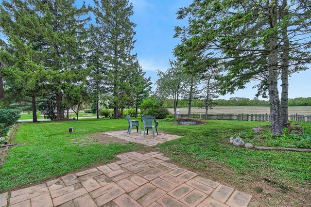 11907 254th AVENUE, Trevor, WI 53179